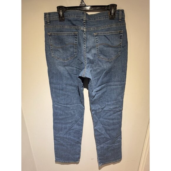 Lee Jeans Women Size 14 Denim Blue Relaxed Fit Straight Leg Mid Rise - Picture 5 of 6